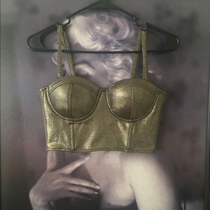 Metallic corset top 🖤
